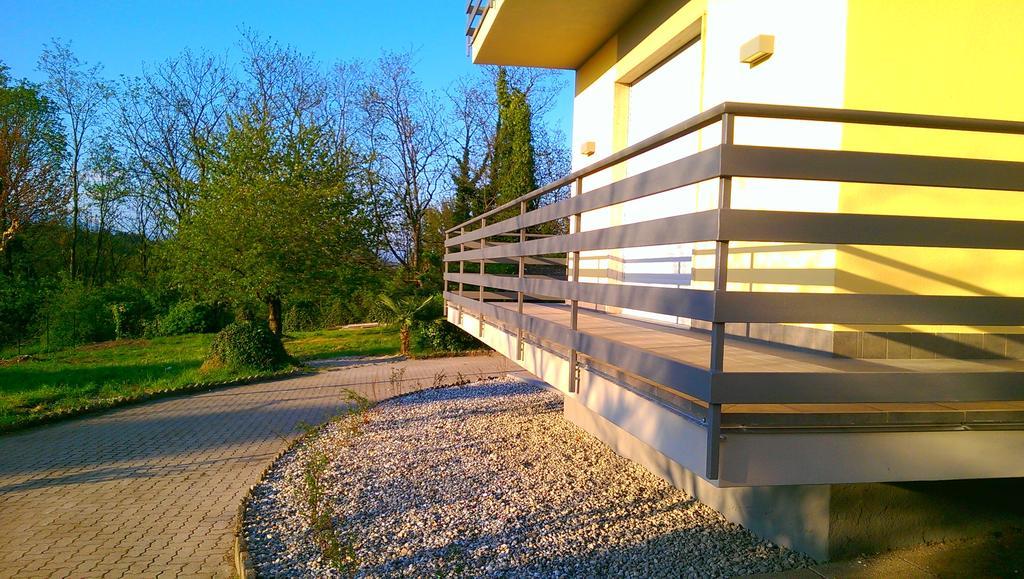 B&B Vinago Belvedere Mornago Bagian luar foto