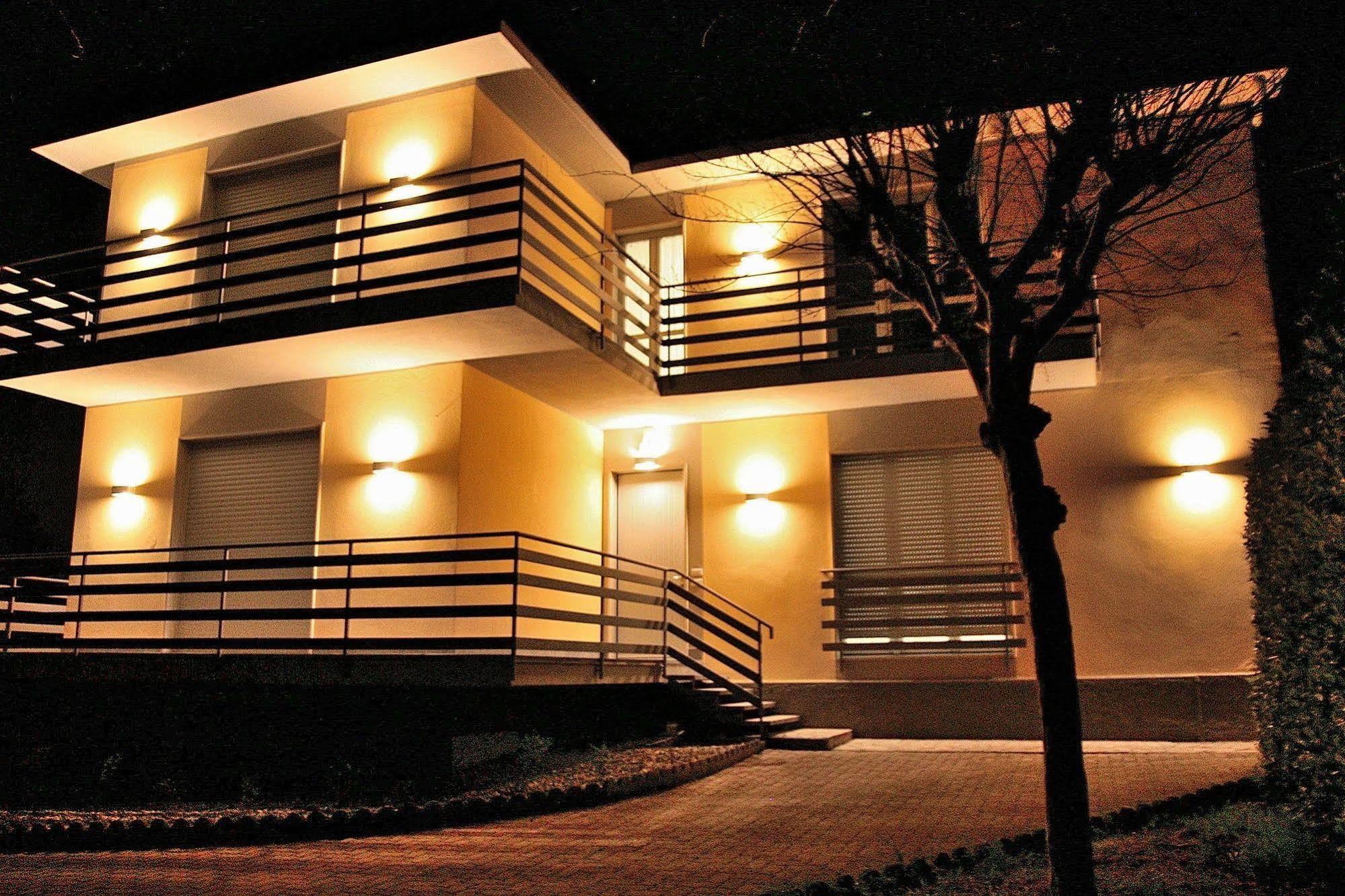 B&B Vinago Belvedere Mornago Bagian luar foto