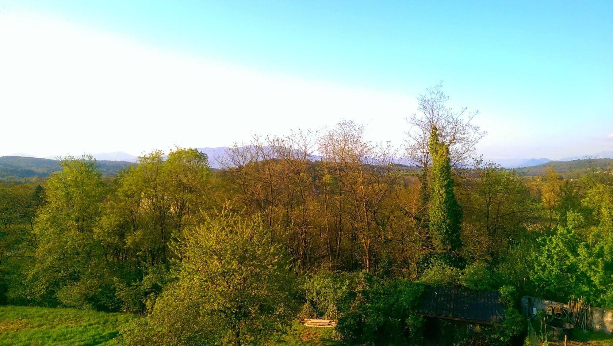 B&B Vinago Belvedere Mornago Bagian luar foto